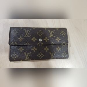 Louis Vuitton WALLET